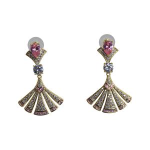 Elegant Fan-Inspired Diamond Earrings