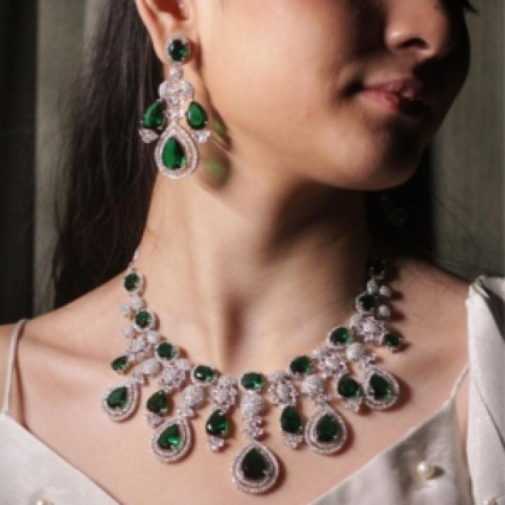 Emerald Cascade Necklace Set